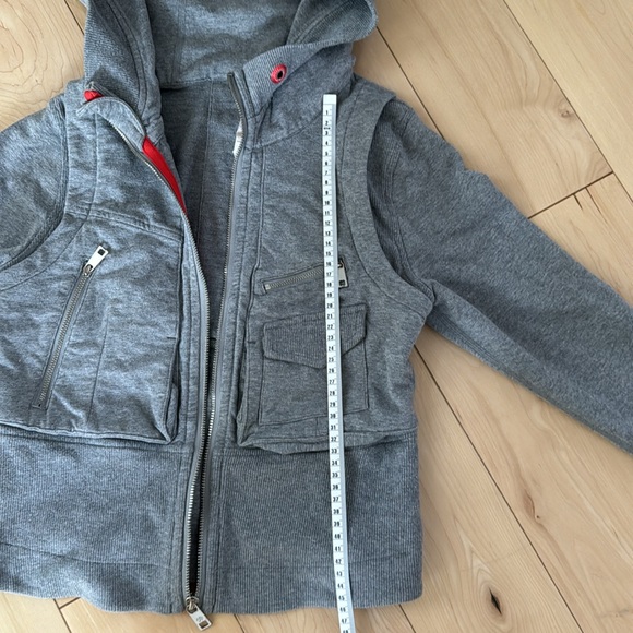 Lululemon cropped sweatshirt size 6 - Picture 5 of 8